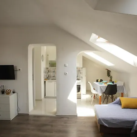 Center Lucia -split Center- Apartment