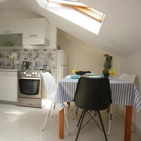 Center Lucia Apartment
