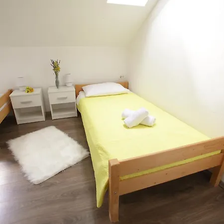 Center Lucia Apartment