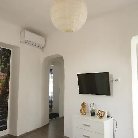 Center Lucia Split