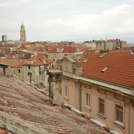 Center Lucia -split Center- Lejlighed *